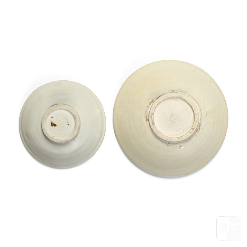 唐 白釉盤兩件 | TWO WHITE-GLAZED DISHES - 图5